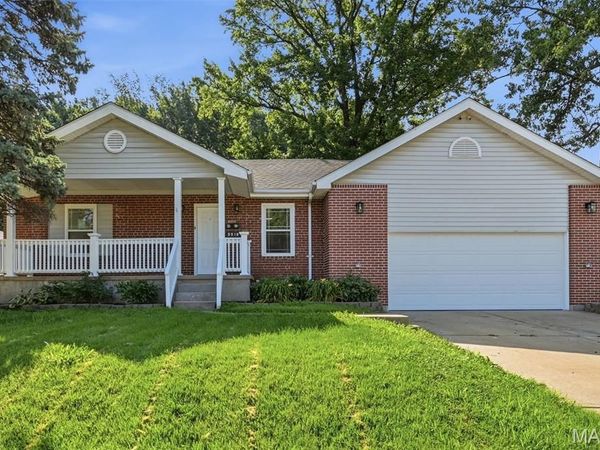 3518 San Jose Lane, St Ann, MO 63074