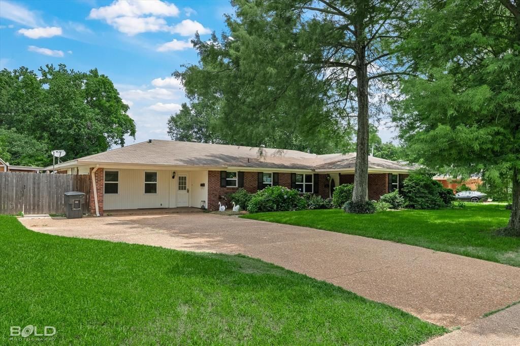 234 Dogwood Road, Shreveport, LA 71105 Main Photo