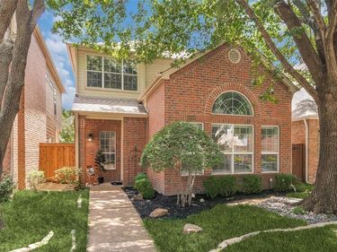 18008 Windflower Way , Dallas, TX 75252