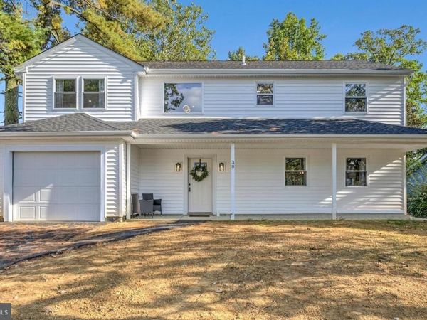 38 PINAFORE LANE, WILLINGBORO, NJ 08046