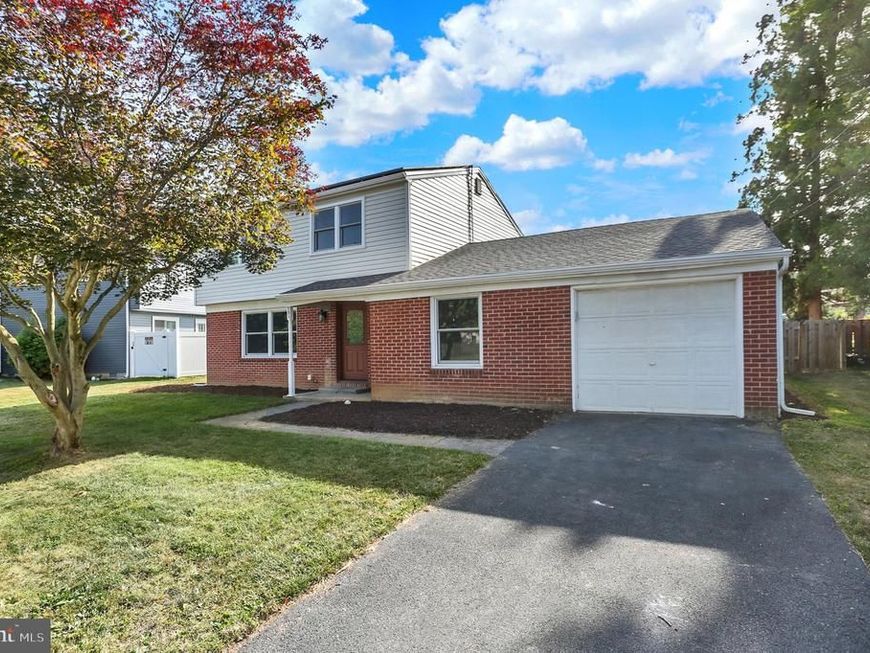 201 Linda Drive, Mechanicsburg, PA 17055 Main Photo