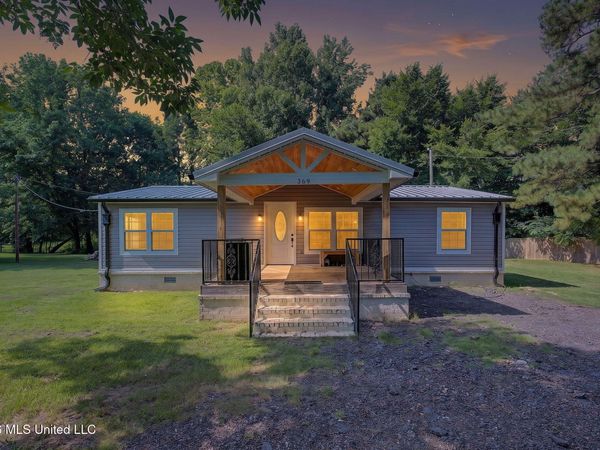 369 Meadow View Circle, Byhalia, MS 38611