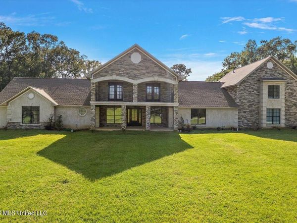 589 N Old Canton Road, Madison, MS 39110