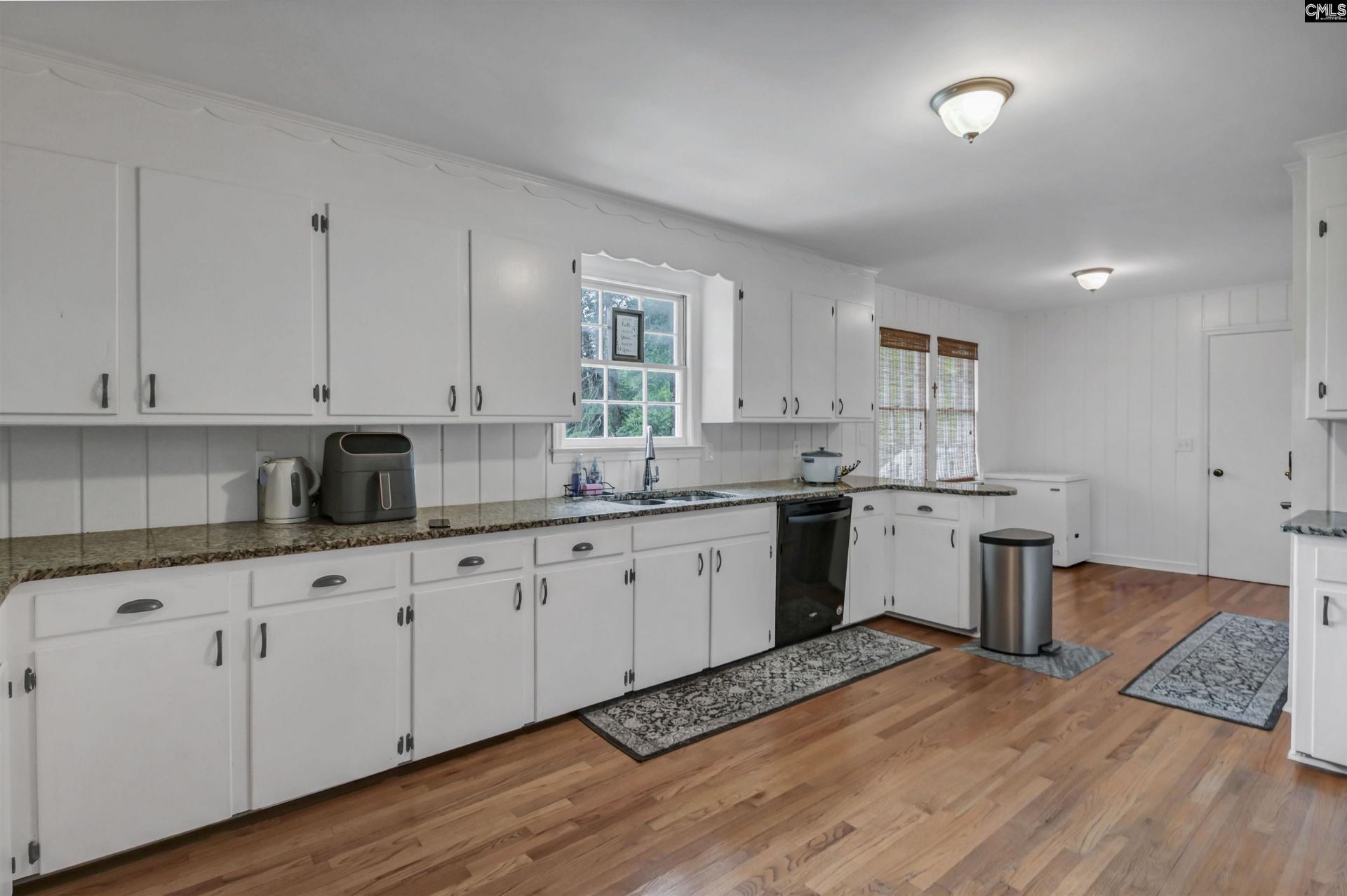 263 Tram Road  Photo 6