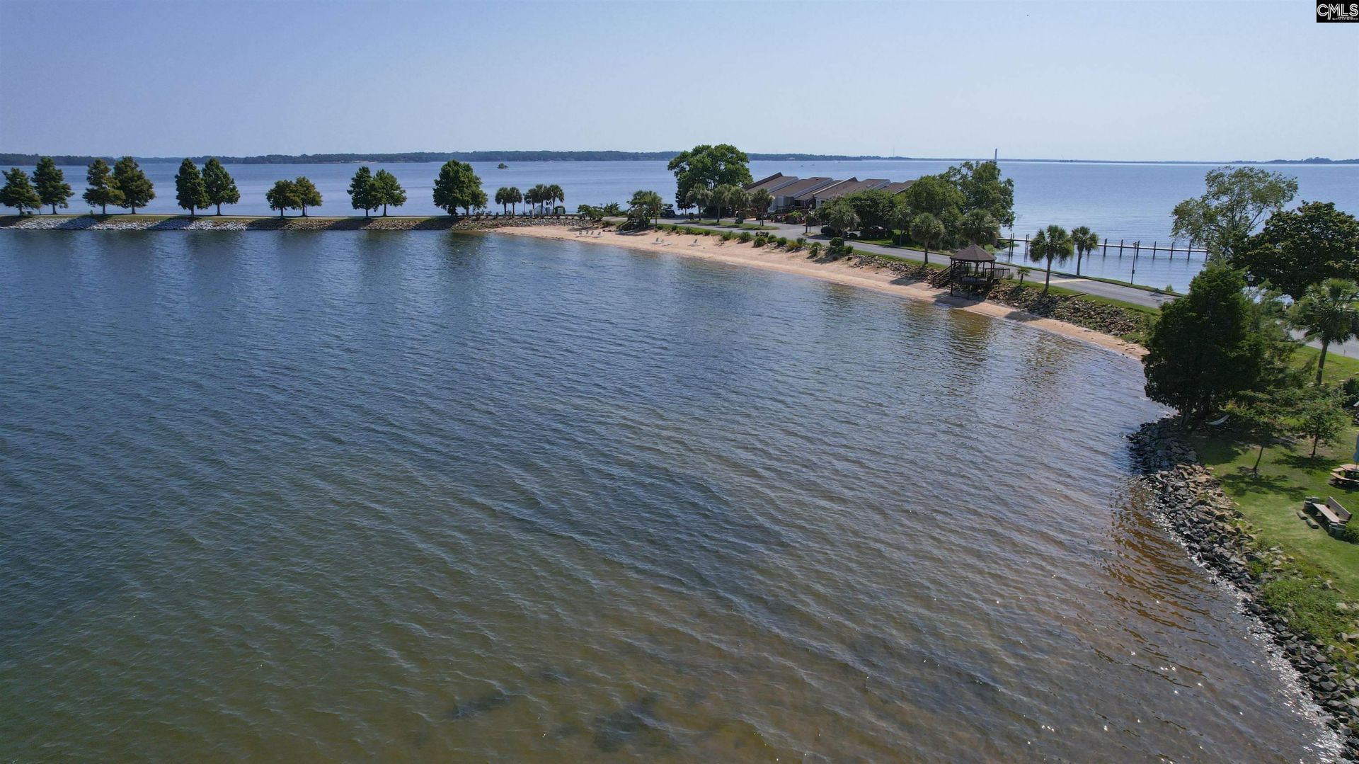 4 Holly Ferry Court  Photo 40