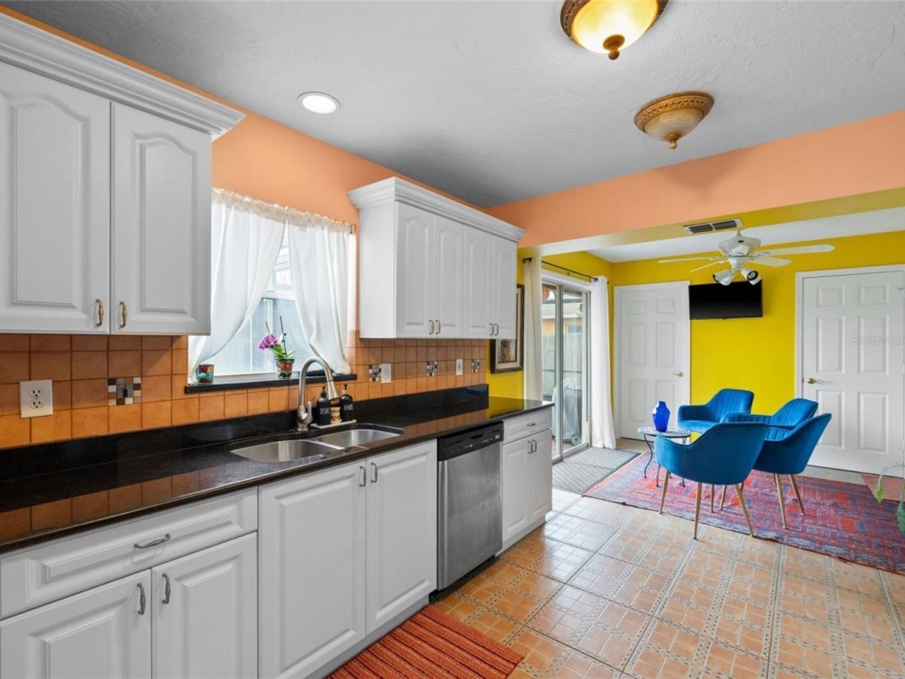 3910 77th Place E, Sarasota, FL 34243 Photo