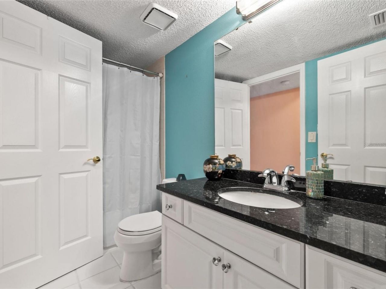 3910 77th Place E, Sarasota, FL 34243 Photo