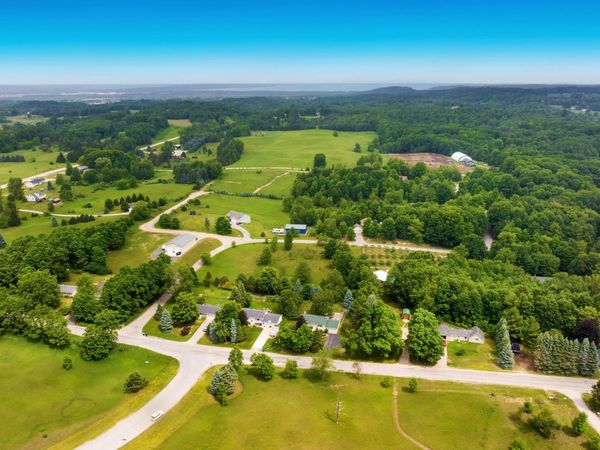 90 Cross Country Trail, Traverse City, MI 49686