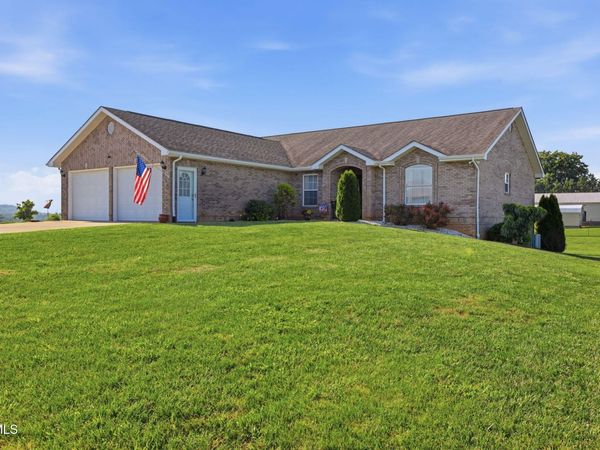 3746 Old Stage Road, Chuckey, TN 37641