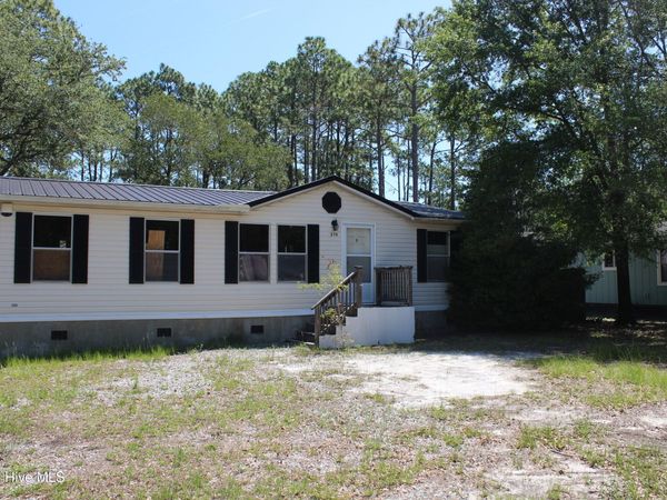 270 Elm Street , Southport, NC 28461