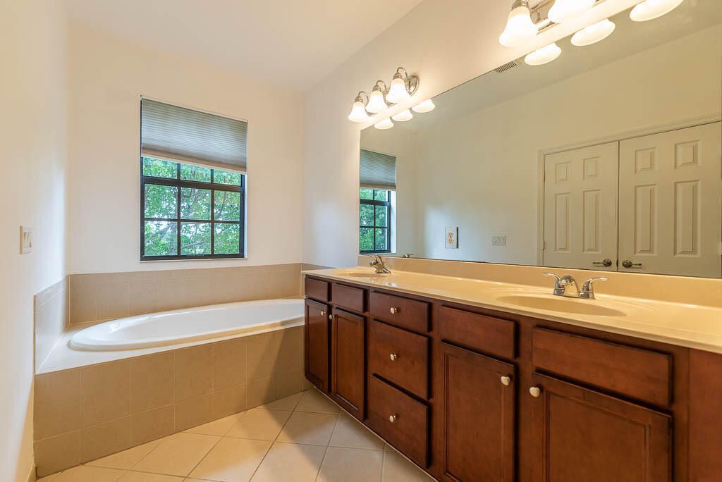 10283 Wellington Parc Drive, Wellington, FL 33449 Photo