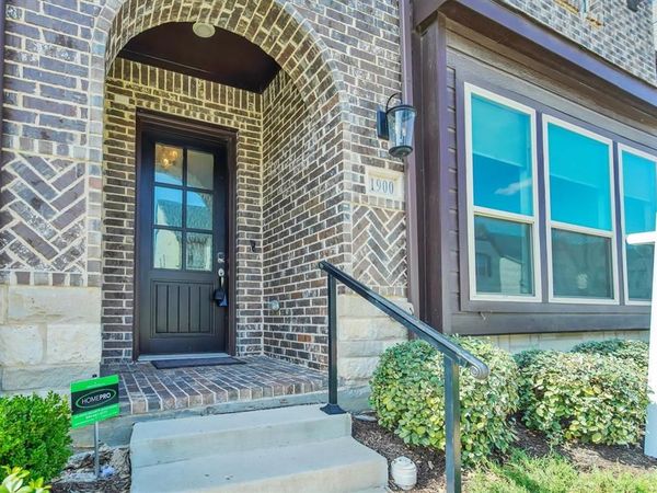 1900 Melinda, Farmers Branch, TX 75234