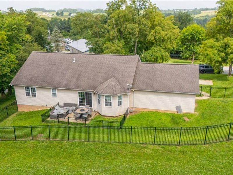 1 Edinburgh Way, Saint Clairsville, OH 43950 Photo 3