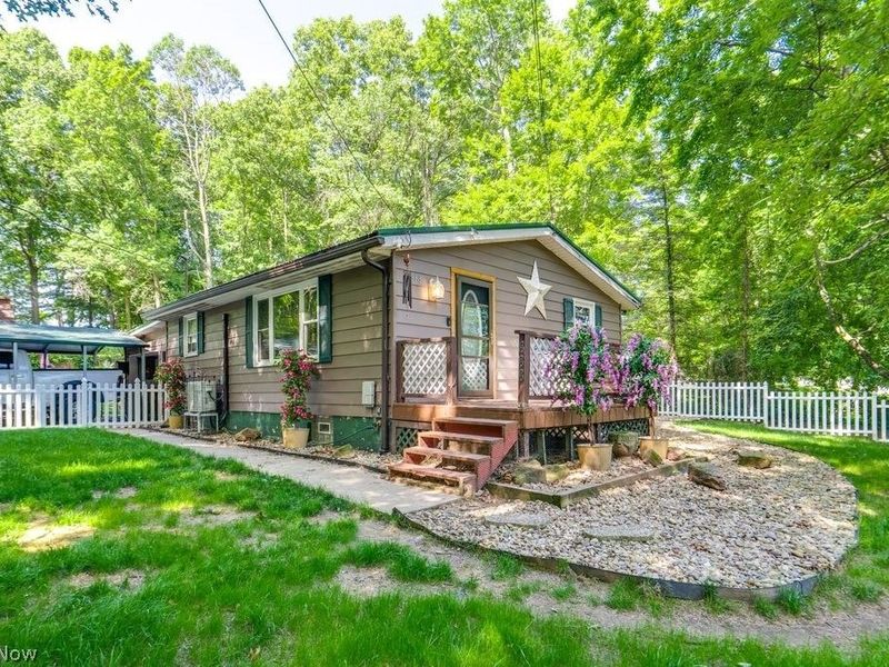 888 Mill Road, Ravenna, OH 44266 Photo 2