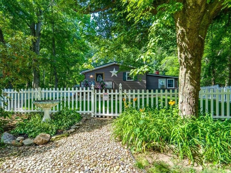 888 Mill Road, Ravenna, OH 44266 Photo 3