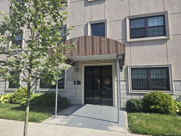 135-04 102 AVE , Richmond Hill S., NY 11419