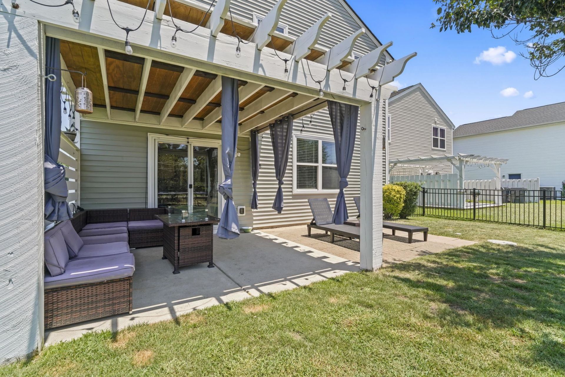 1060 Balmore Dr. Photo 37