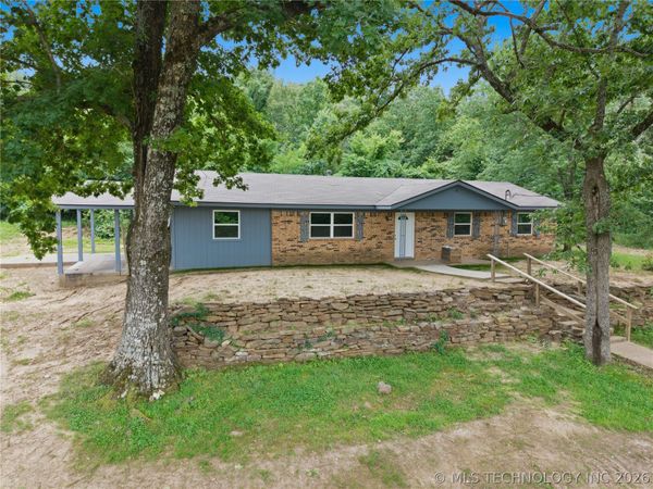 469518 E 899 Road , Stilwell, OK 74960