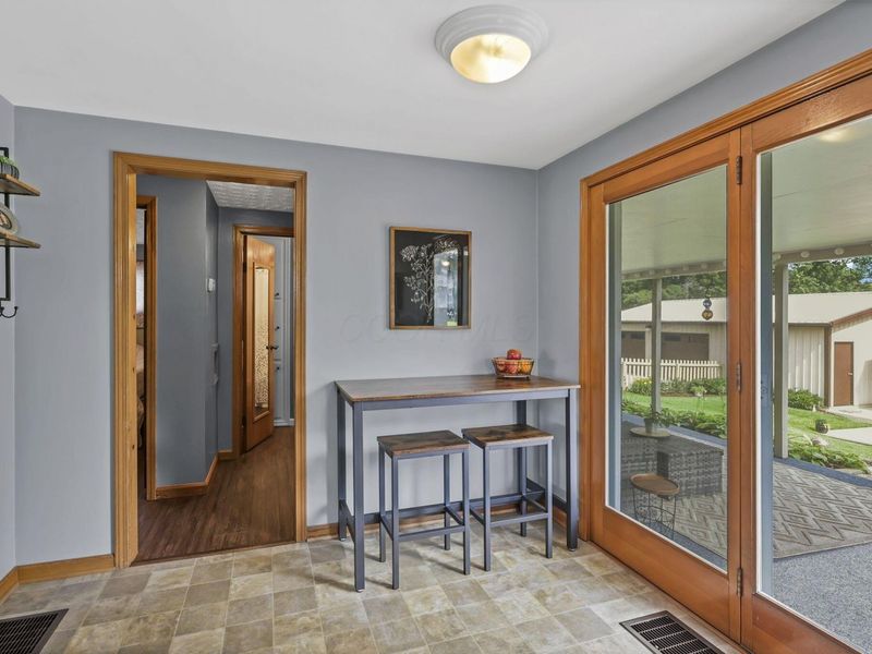 320 W Jefferson Street, Baltimore, OH 43105 Photo 25
