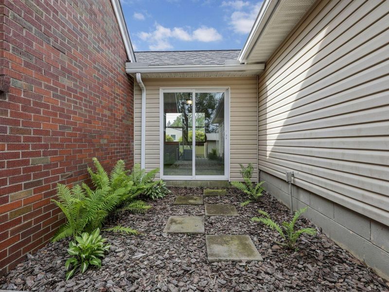 320 W Jefferson Street, Baltimore, OH 43105 Photo 58