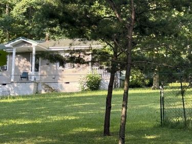 750 Mount Vernon Road, Berea, KY 40403