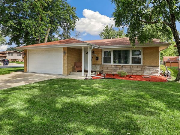 800 E 169th Place , South Holland, IL 60473