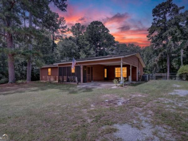 181 Old River Road, Bloomingdale, GA 31302