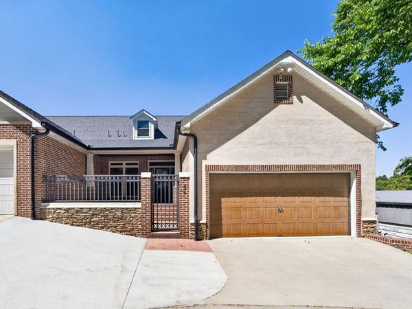 96 N Maple Ave, Cookeville, TN 38506