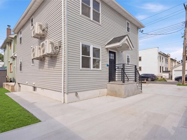 137-08 218th Street , Laurelton, NY 11413