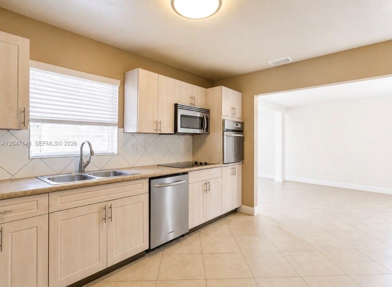 19125 NW 22nd Ave, Unit n/a, Miami Gardens, FL 33056 Photo