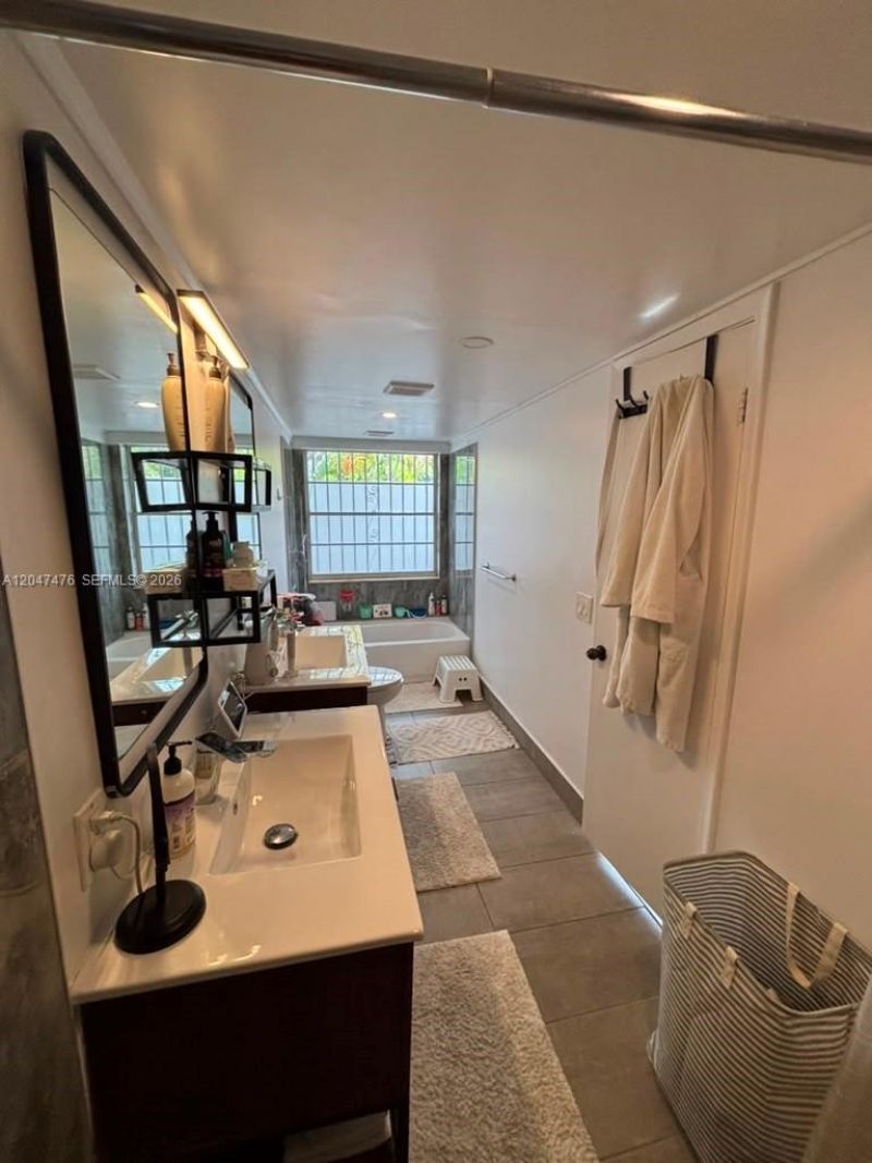 926 NE 27th Ave , Unit 926, Hallandale Beach, FL 33009 Photo