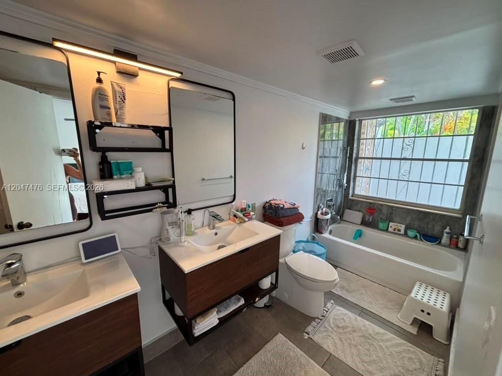926 NE 27th Ave, Unit 926, Hallandale Beach, FL 33009 Photo