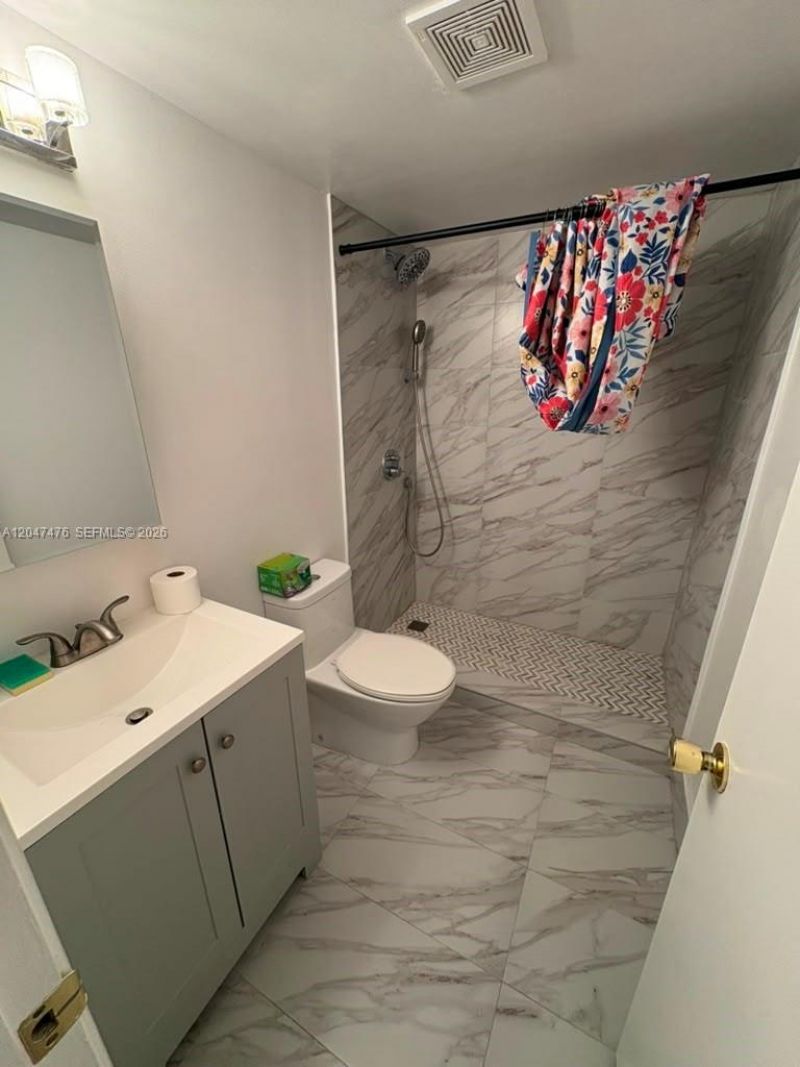 926 NE 27th Ave , Unit 926, Hallandale Beach, FL 33009 Photo