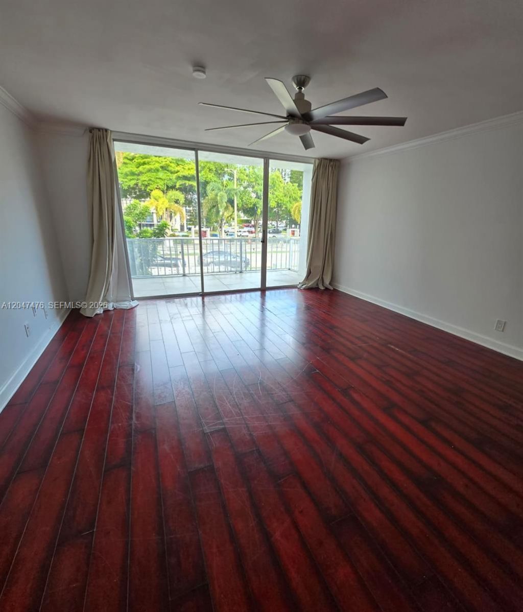 926 NE 27th Ave, Unit 926, Hallandale Beach, FL 33009 Photo