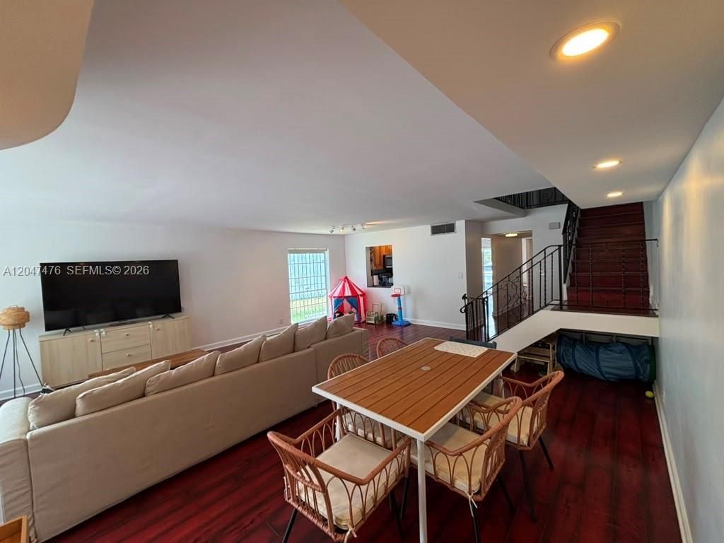 926 NE 27th Ave , Unit 926, Hallandale Beach, FL 33009 Photo