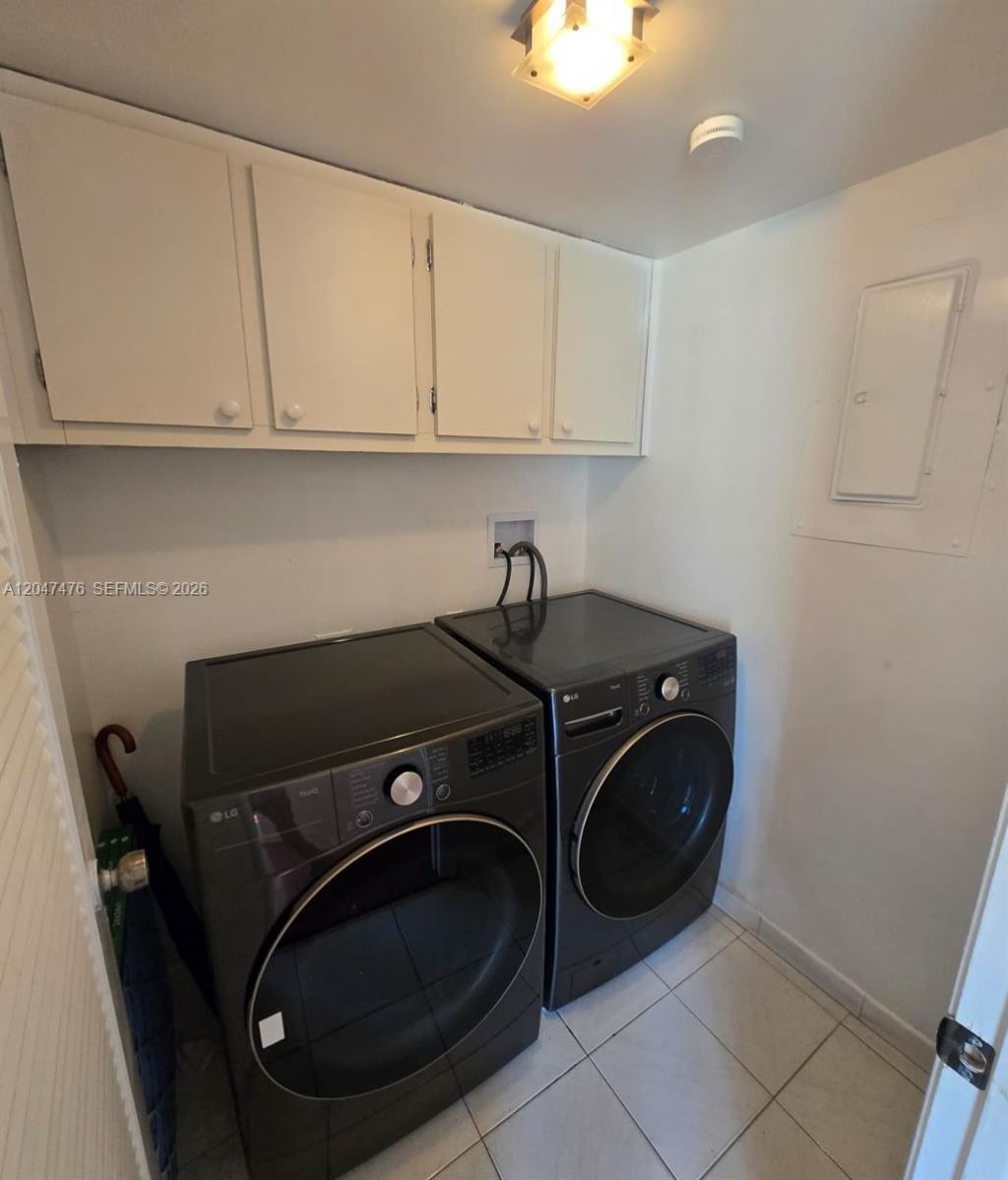 926 NE 27th Ave, Unit 926, Hallandale Beach, FL 33009 Photo