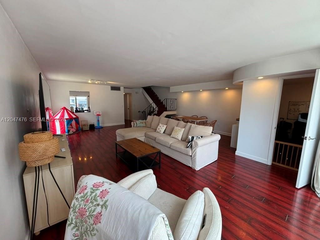 926 NE 27th Ave , Unit 926, Hallandale Beach, FL 33009 Photo