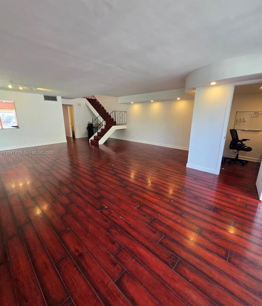 926 NE 27th Ave, Unit 926, Hallandale Beach, FL 33009 Photo