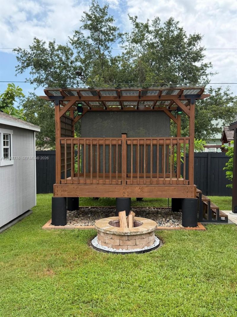2037 SW Aquarius Ln, Port Saint Lucie, FL 34984 Photo