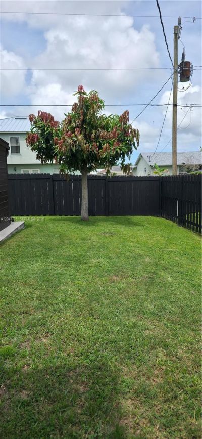 2037 SW Aquarius Ln, Port Saint Lucie, FL 34984 Photo