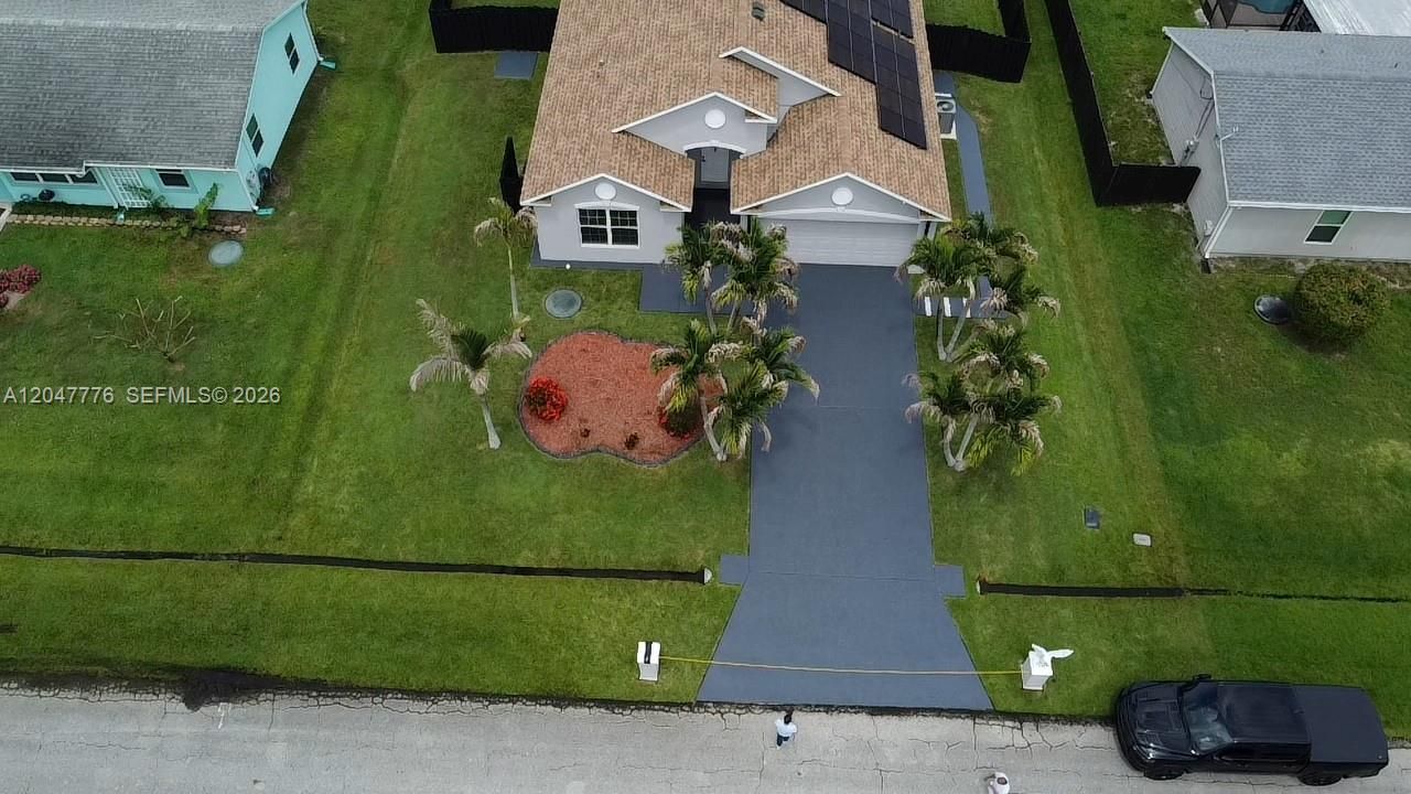 2037 SW Aquarius Ln, Port Saint Lucie, FL 34984 Photo