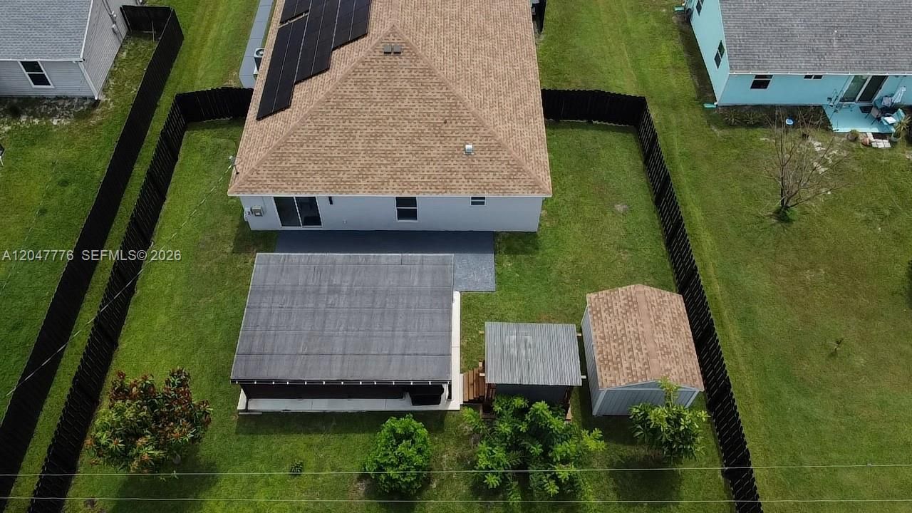 2037 SW Aquarius Ln, Port Saint Lucie, FL 34984 Photo