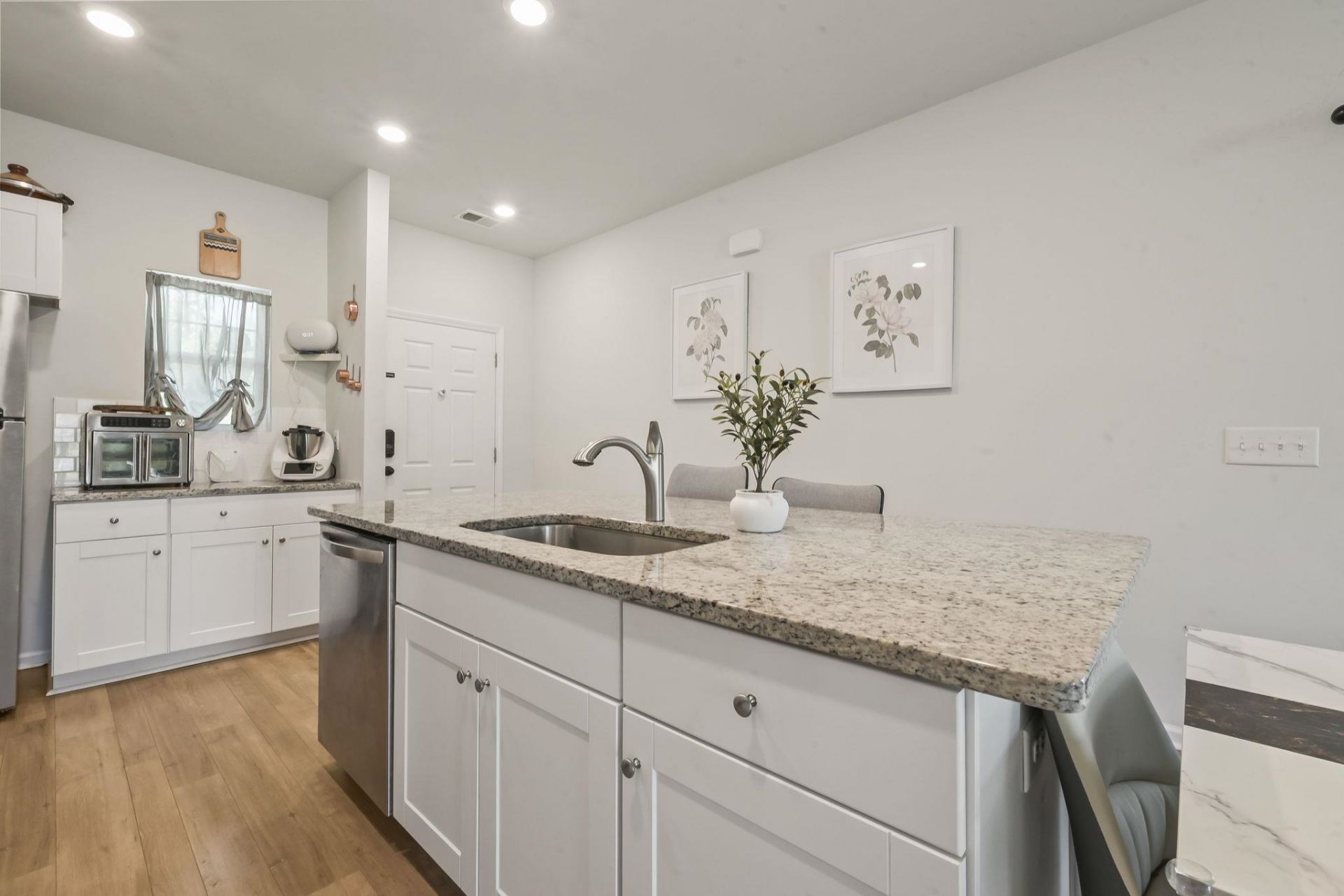 530 Carrick Loop Photo 5