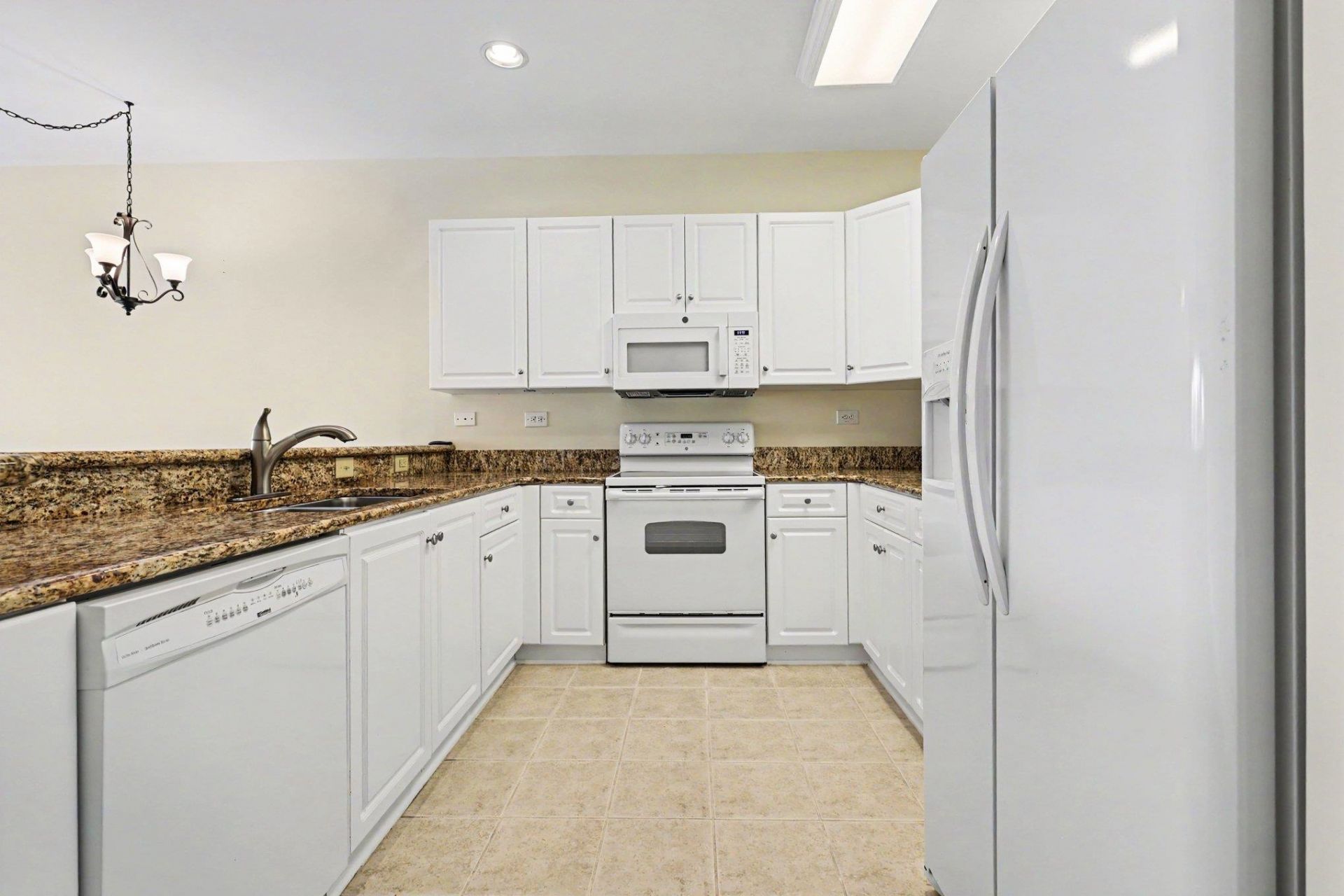 1025 World Tour Blvd. Photo 10