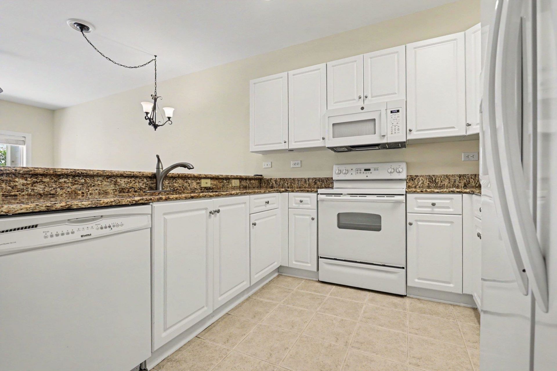 1025 World Tour Blvd. Photo 11