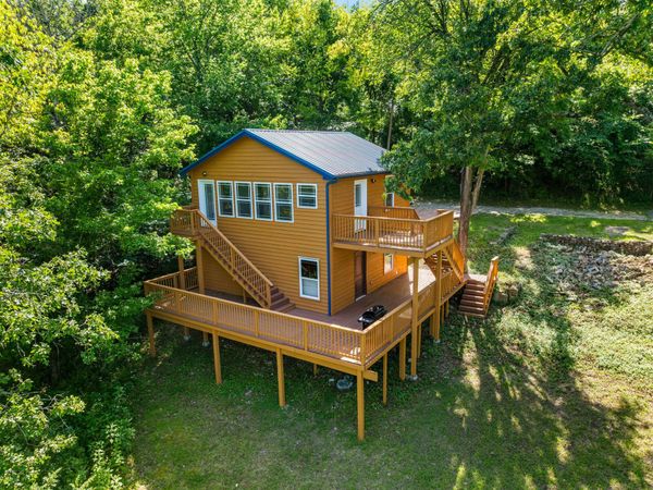 173 Princeton Avenue , Hollister, MO 65672