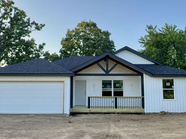53 Blue Ridge Drive, Seymour, MO 65746