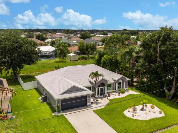4025 SW Kadlic Street, Port St. Lucie, FL 34953