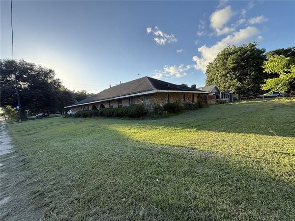 1102 W GILMAN Road, Lafayette, LA 70501