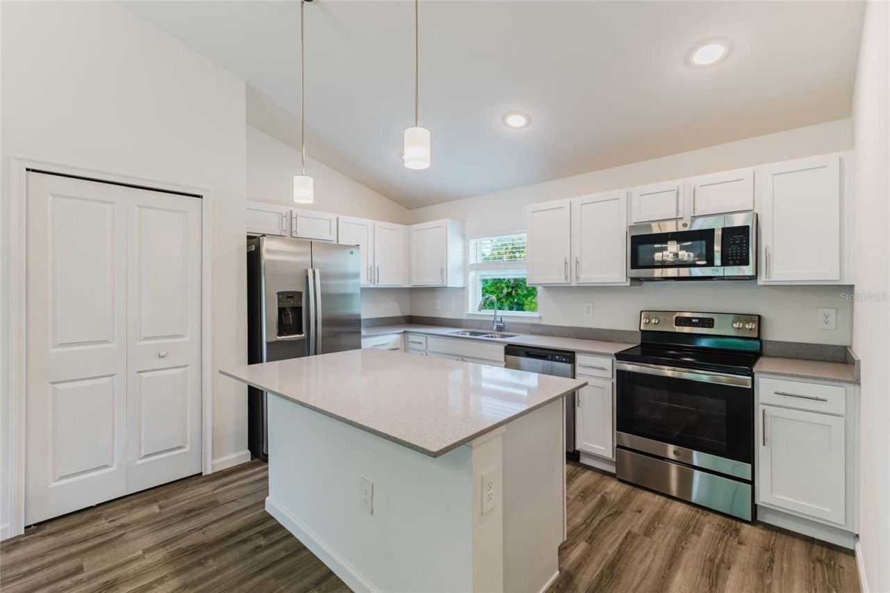 5611 Nymph Avenue , North Port, FL 34288 Photo